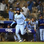 Tigres reaccionan en el octavo y derrotan 6-2 a las Estrellas Orientales