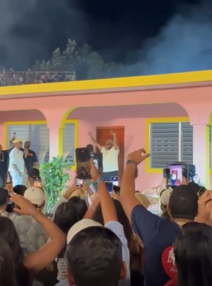 Estadio Olímpico se desborda a la llegada de La Fruta al concierto de Bad Bunny