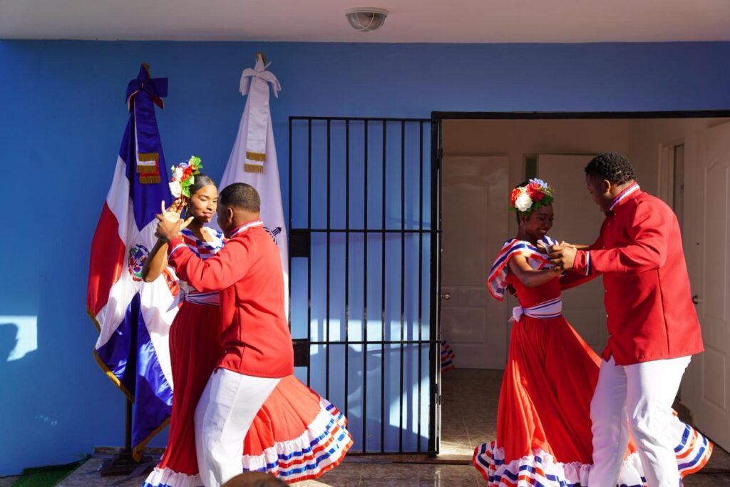 Ministerio de Cultura entrega totalmente renovada La Casa de la Cultura La Caleta - Noticias de hoy en República Dominicana | De Último Minuto