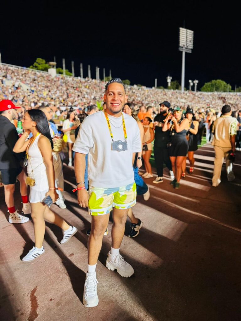 La moda masculina se impone en el segundo concierto de Bad Bunny en Santo Domingo - Noticias de hoy en República Dominicana | De Último Minuto