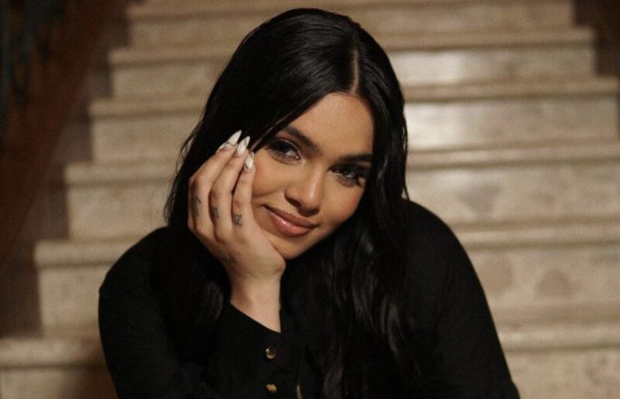 La Ross María inicia una nueva vida en Cristo tras ser bautizada por el pastor Marcos Yaroide