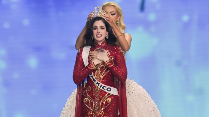 Medios: Empresario tailandés que habría llamado "tonta" a Miss México la demanda