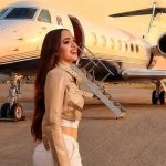 En medio de rumores de separación, Karen Yapoort revela que compró un avión privado