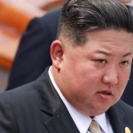 Kim Jong-un supervisó el desarrollo de lanzacohetes avanzados y amenazó con “aniquilar al enemigo”