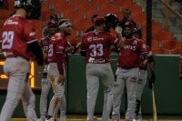 Gigantes silencian a los Toros con remontada en el noveno