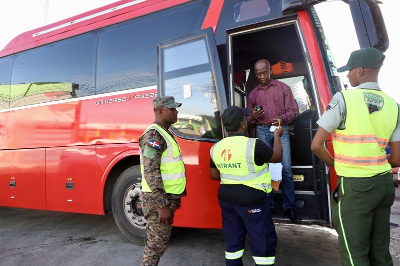 Intrant realizará inspecciones visuales vehiculares durante operativo Navidad Segura 2025 | 3 | Intrant realizará inspecciones visuales vehiculares durante operativo Navidad Segura 2025 - Noticias de hoy en República Dominicana | De Último Minuto