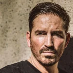 El expresidente de Brasil Jair Bolsonaro, condenado a 27 años de prisión, será interpretado por Jim Caviezel en una película