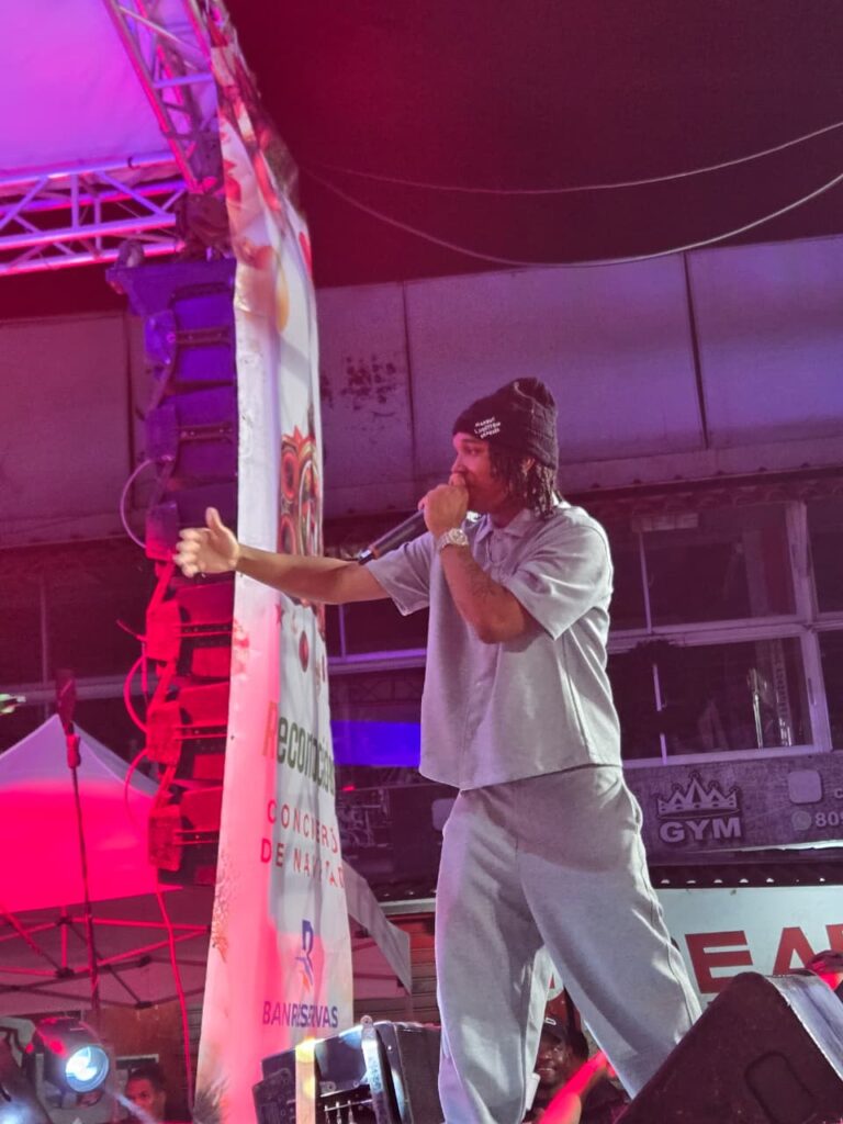 Lomiiel emociona a su gente de Herrera durante el 4to Concierto de Navidad Reconocidos - Noticias de hoy en República Dominicana | De Último Minuto