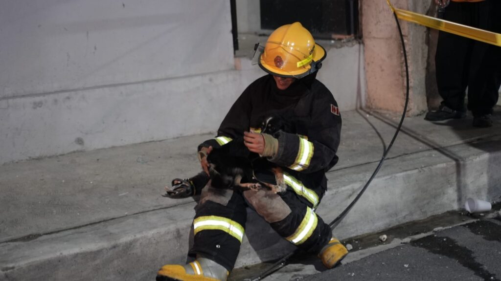 Explosión en Villa Marina: “Eso pudo haberse evitado”, afirma residente | 3 | Explosión en Villa Marina: “Eso pudo haberse evitado”, afirma residente - Noticias de hoy en República Dominicana | De Último Minuto