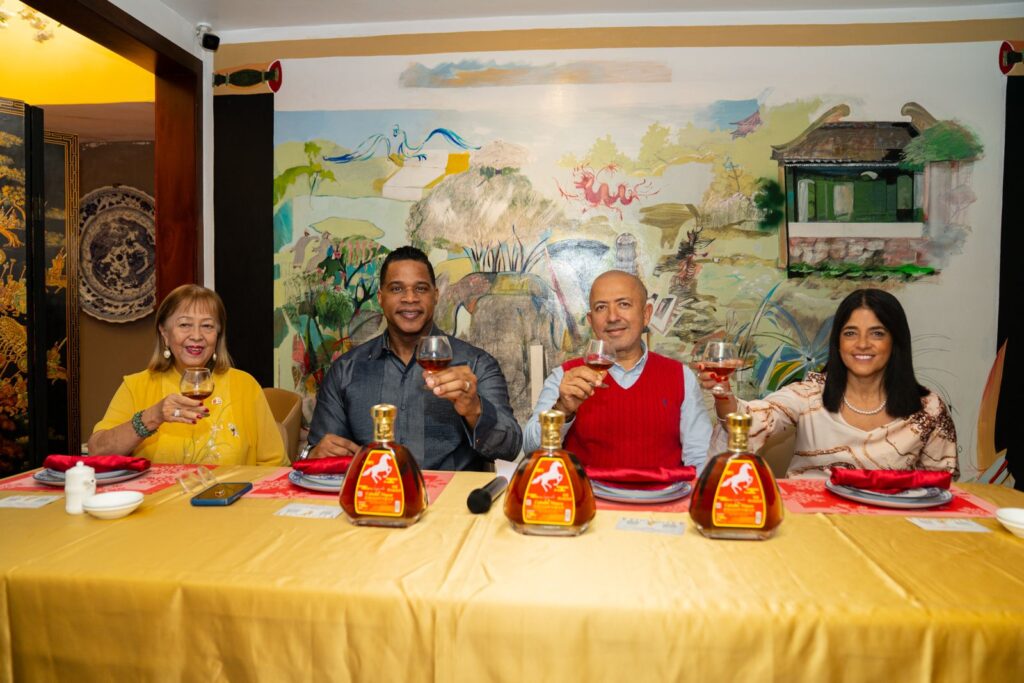 Ron Legado El Caballo Mayor presenta edición ultra premium inspirada en el Año del Caballo chino - Noticias de hoy en República Dominicana | De Último Minuto