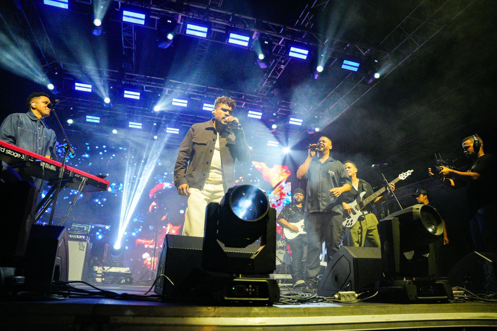 Reconocidos celebra con éxito concierto “Adoramos Juntos en Navidad” y reúne a miles en una noche de fe