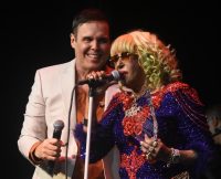 Frank Ceara ofrece un inolvidable cierre de “Navidad entre Amigos 2025”