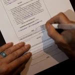 Cuba publica la regulación de la eutanasia, pero posterga su aplicación