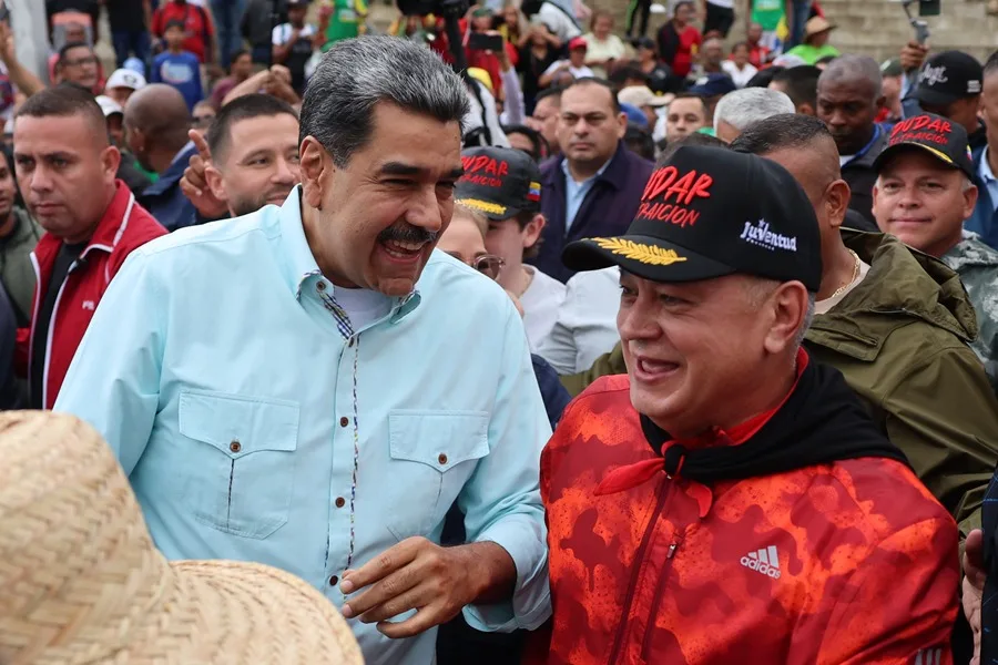 Diosdado Cabello critica que quienes abogan por "supuestos presos políticos" no nombren a Maduro