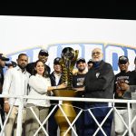 Banreservas entrega copa a los Leones del Escogido, campeones de la Serie Final de LIDOM 25-26