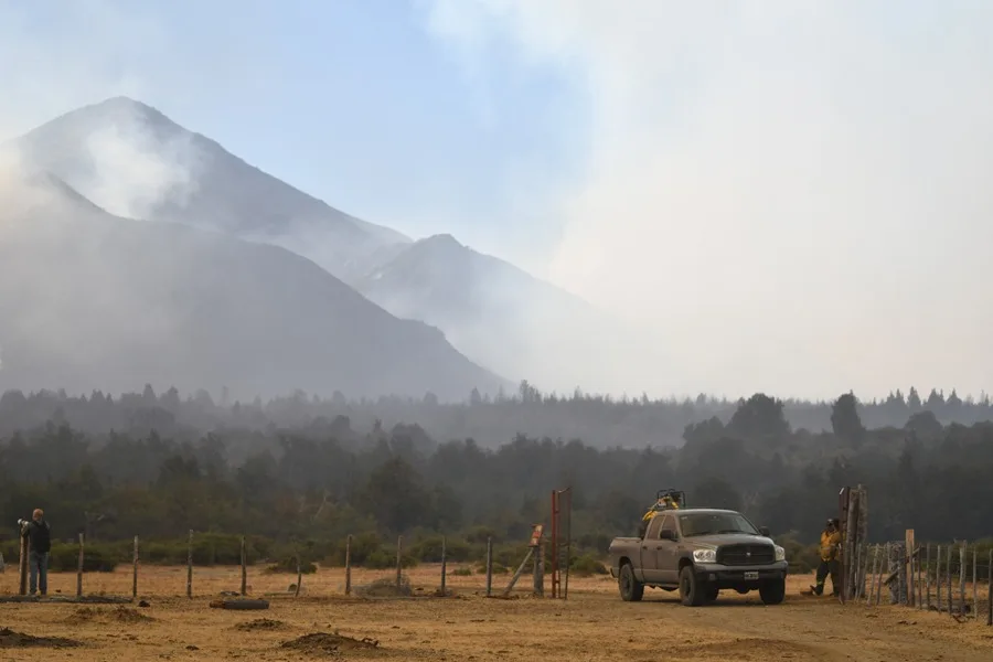 Gobierno de Argentina declara la emergencia ígnea ante el fuego que no amaina en la Patagonia - Noticias de hoy en República Dominicana | De Último Minuto