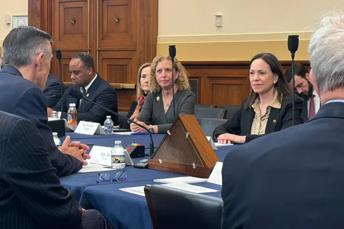 María Corina Machado dice que su principal objetivo ahora es "regresar a Venezuela"