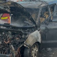 Kiara Romero resulta ilesa tras incendio de su automóvil en la Autopista Duarte