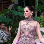 Miss Universo Fátima Bosch deslumbró en la pasarela del desfile de Giannina Azar