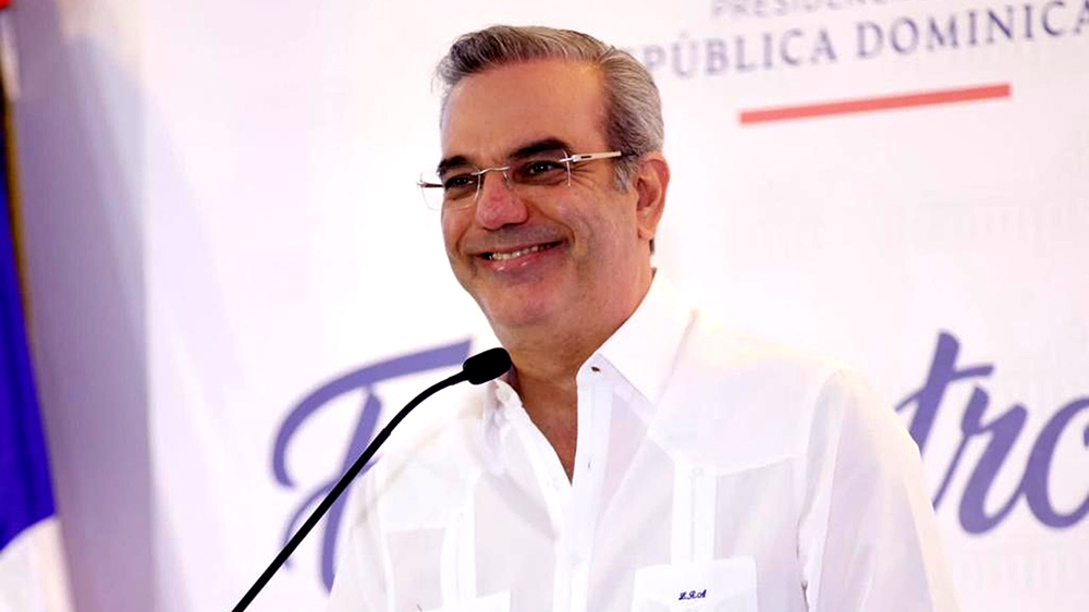 Abinader advierte acudirá a los tribunales si Aerodom no inicia construcción de nueva terminal en el AILA