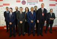 La I Cumbre de Comunicación y Turismo defiende en Fitur un sector "humano" y cohesionador