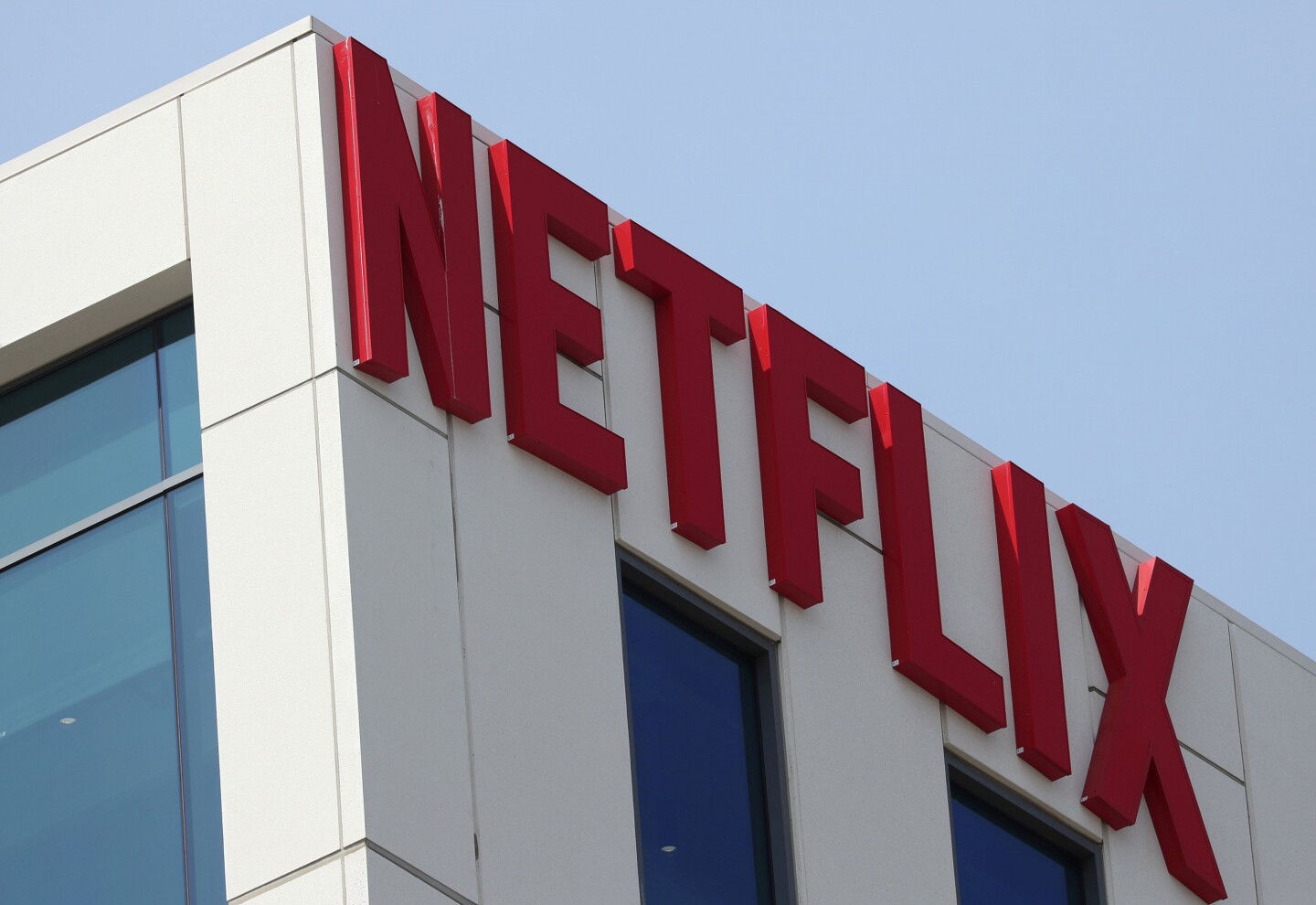 Netflix amplía el acuerdo con Sony para emitir películas tras su estreno en cines