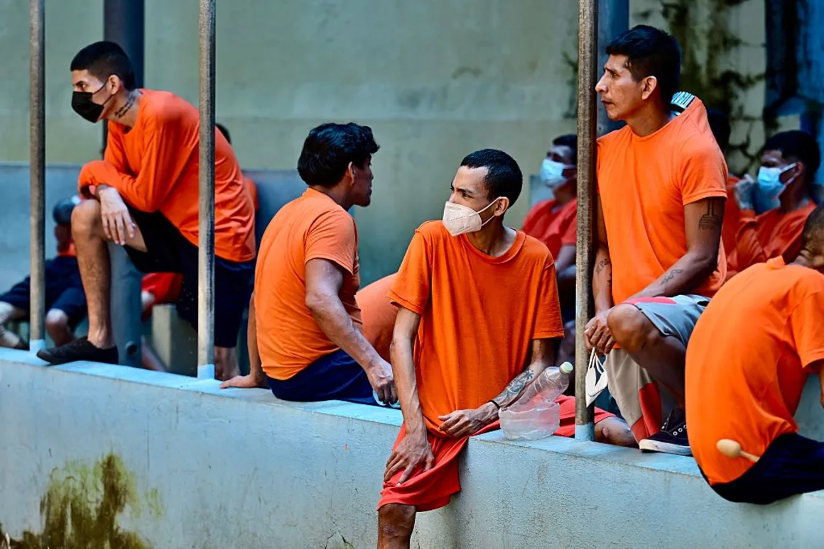 Hacinamiento, tuberculosis y violencia: el letal cóctel que golpea a las cárceles de Ecuador