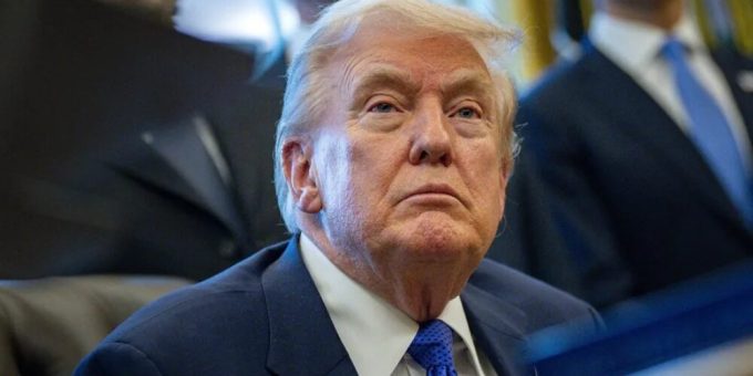 Trump dice que no tiene "nada que esconder" respecto a Epstein y que está "exonerado"