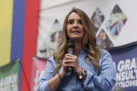 Capturan a una mujer armada en un acto de una candidata presidencial de la derecha de Colombia