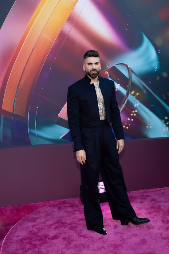 Famosos deslumbran en la alfombra magenta de Premio Lo Nuestro 2026 | 2 | Famosos deslumbran en la alfombra magenta de Premio Lo Nuestro 2026 - Noticias de hoy en República Dominicana | De Último Minuto
