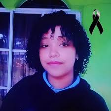 Adolescente muere tras recibir descarga eléctrica mientras usaba su celular en Higüey