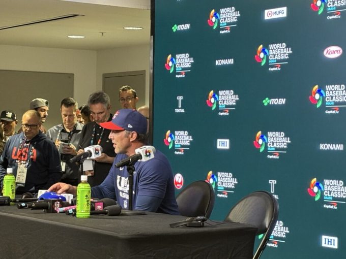 Mark DeRosa elogia a Dominicana y destaca el trabajo del pitcheo de Estados Unidos tras la semifinal