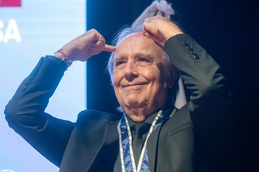 Universidad argentina le otorga un doctorado honoris causa a Joan Manuel Serrat