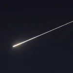 Irán lanza nuevos ataques contra Israel y objetivos estadounidenses en el golfo Pérsico