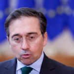 España evacúa con éxito al personal de su embajada en Teherán