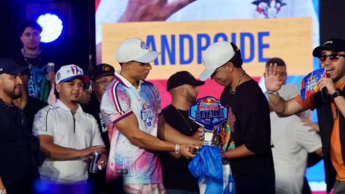 El hondureño Androide se convierte en ganador de la Red Bull Batalla Centroamérica 2026 en Santo Domingo