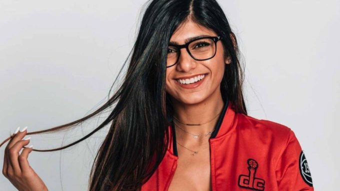Mia Khalifa reacciona al triunfo de la Selección Dominicana ante Israel: “Soy dominicana”